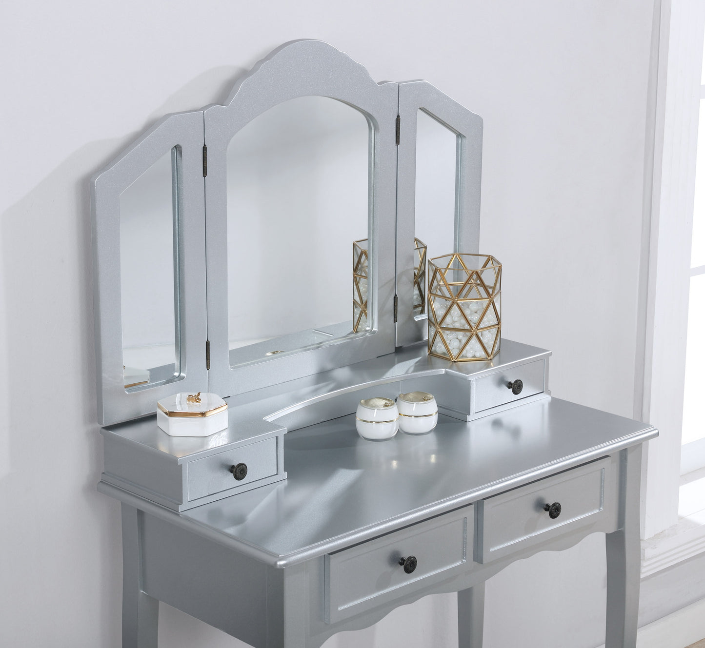 Oakridge Traditional Vanity Set