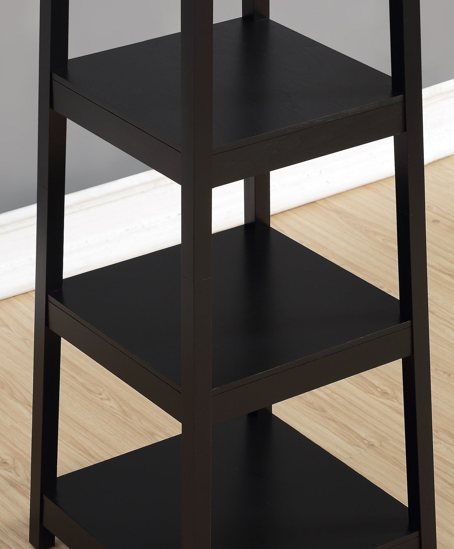 Silverleaf Modern Vassen Coat Rack Storage