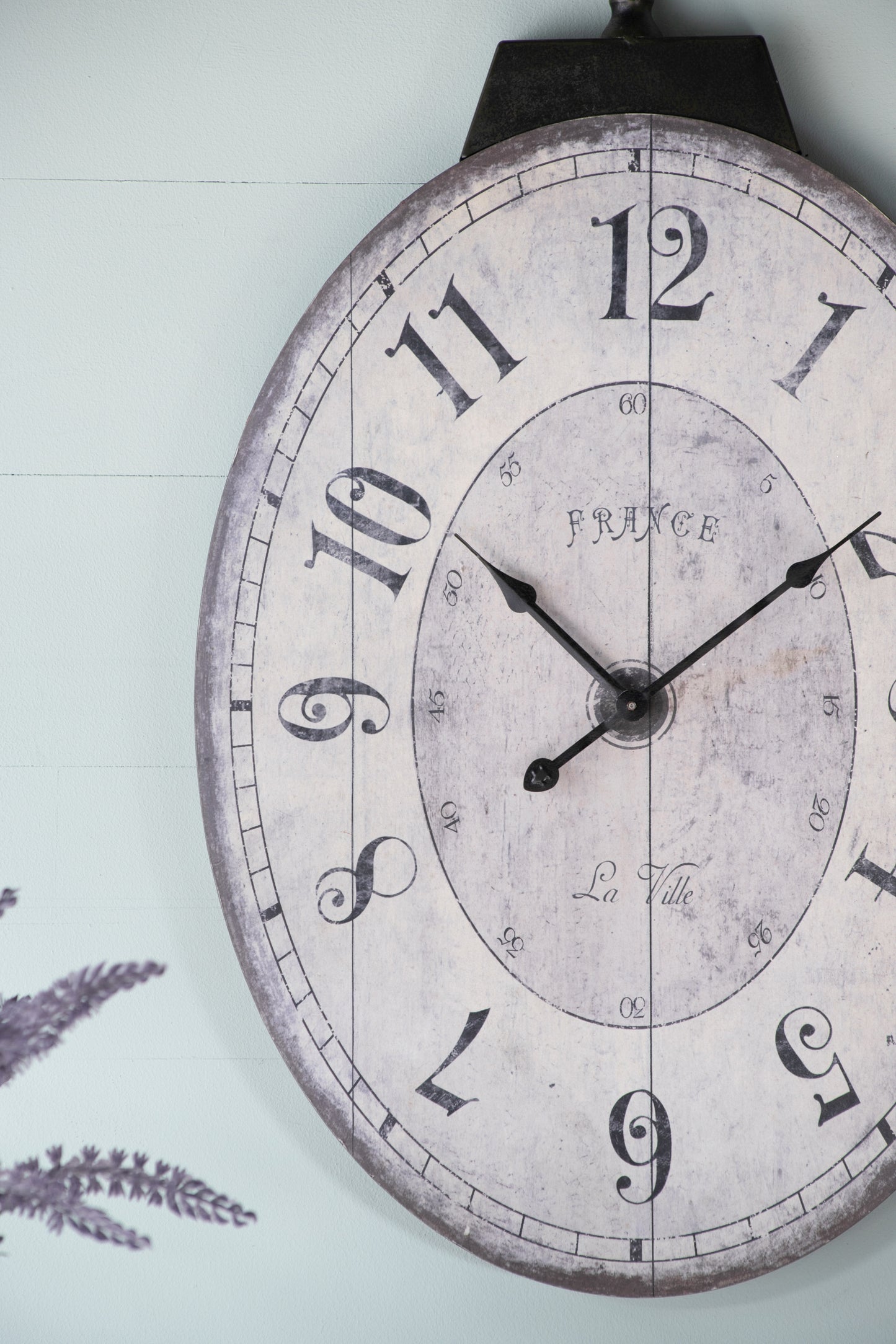 Amity Traditional Oval Wall Clock