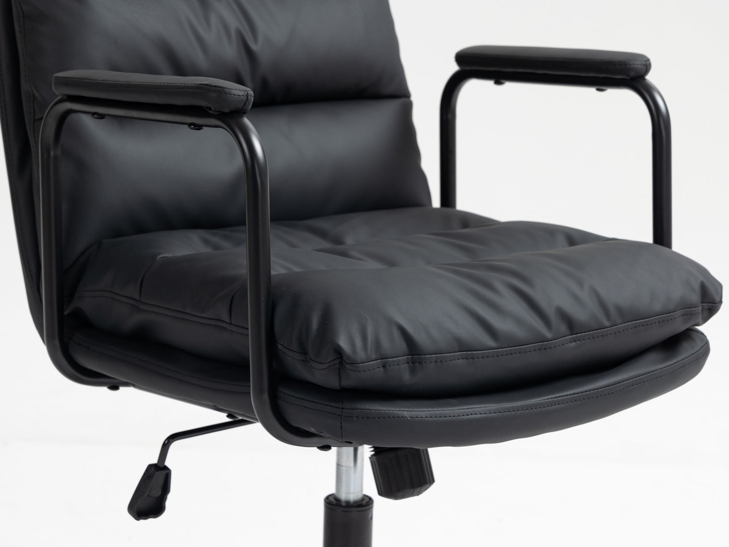 Kingsly Contemporary Ergonomic PU Leather Chair